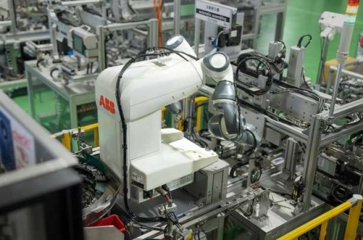 ABB YuMi cobots alleviate workforce shortages for aluminum supplier