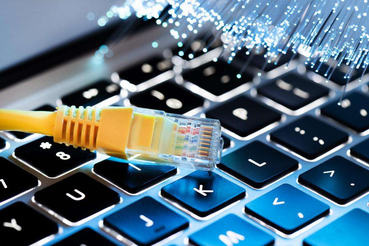 How to Calculate an Optical Power Budget ﻿for an Industrial Network