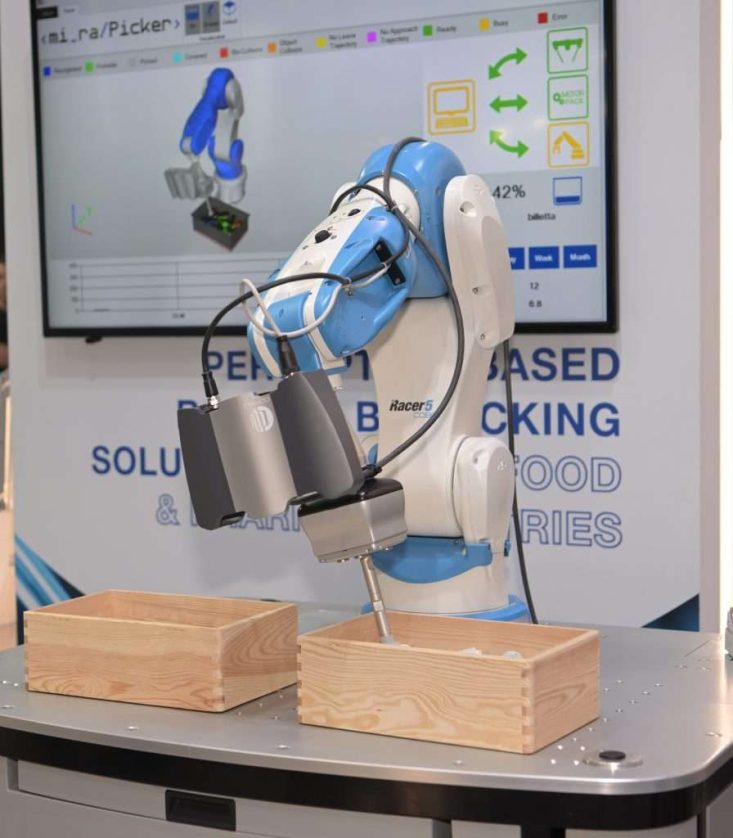 COMAU SHOWCASES THE POWER OF AUTOMATION WITH NEW ROBOTS AND NEW SOLUTIONS AT AUTOMATE 2024